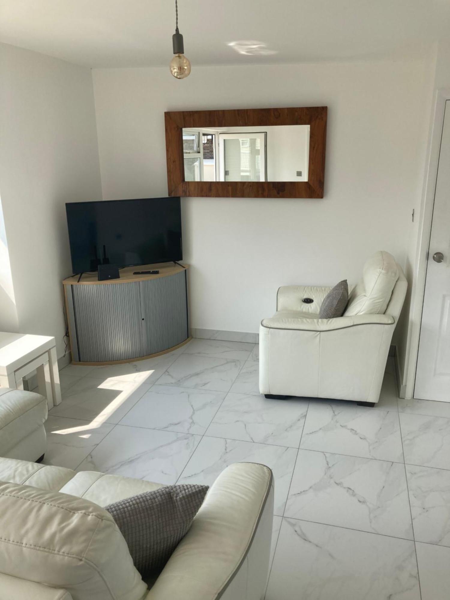 2 Bed Chalet Romney Sands Greatstone Bagian luar foto