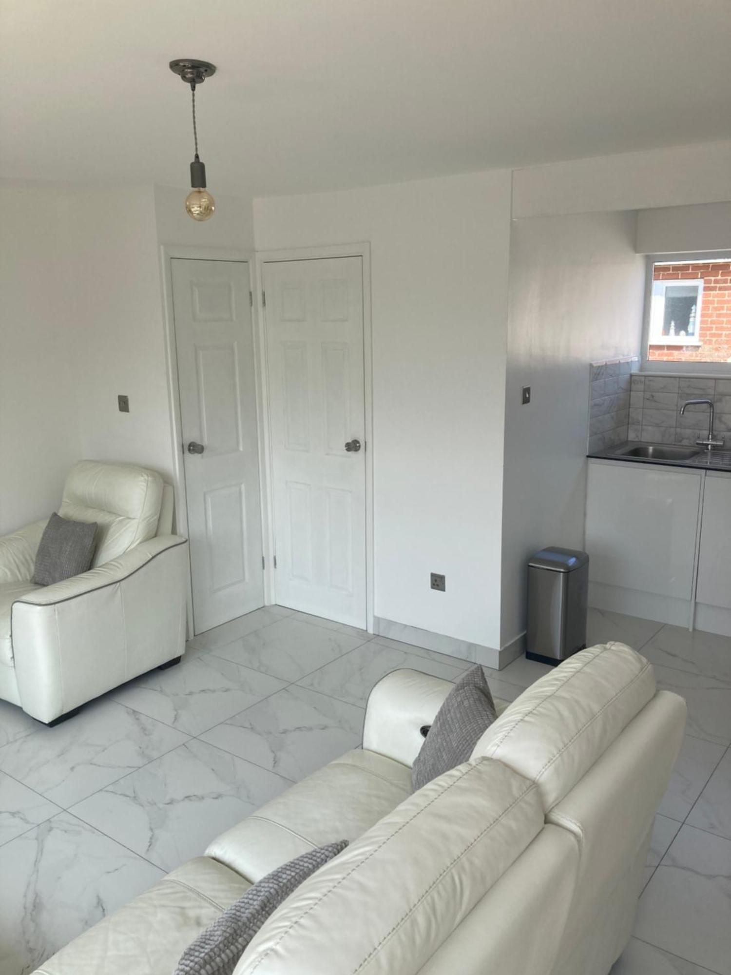 2 Bed Chalet Romney Sands Greatstone Bagian luar foto