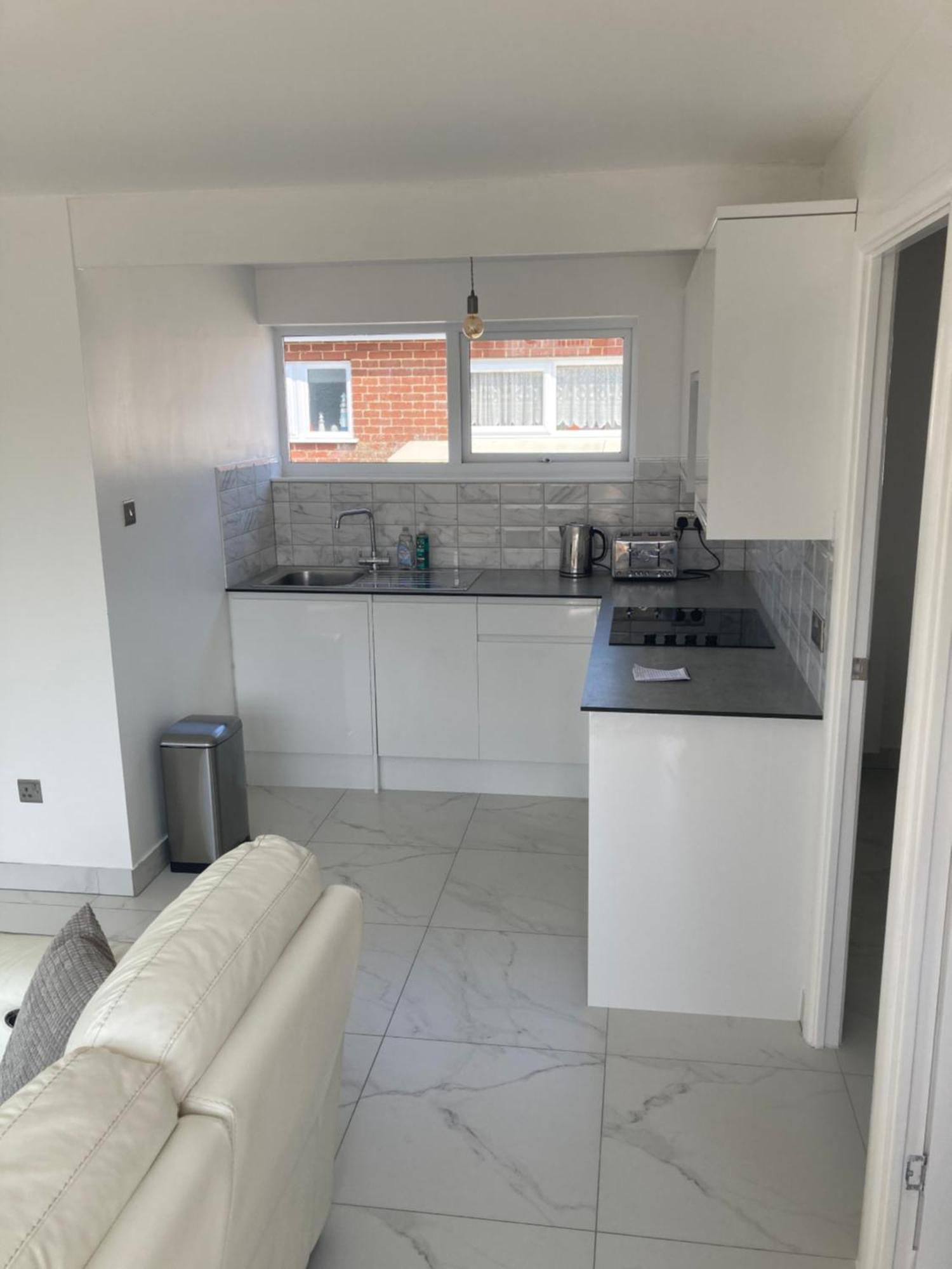 2 Bed Chalet Romney Sands Greatstone Bagian luar foto